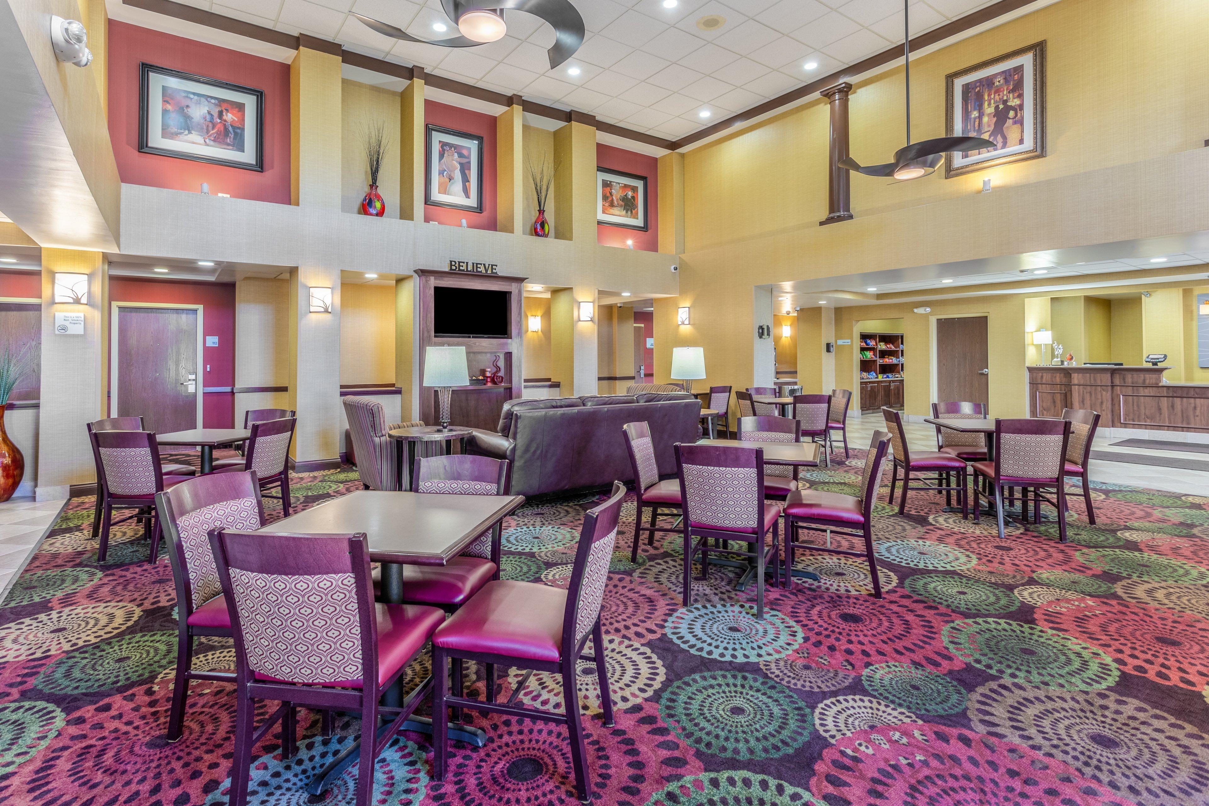 Holiday Inn Express Hotel & Suites Bowling Green By Ihg Екстериор снимка