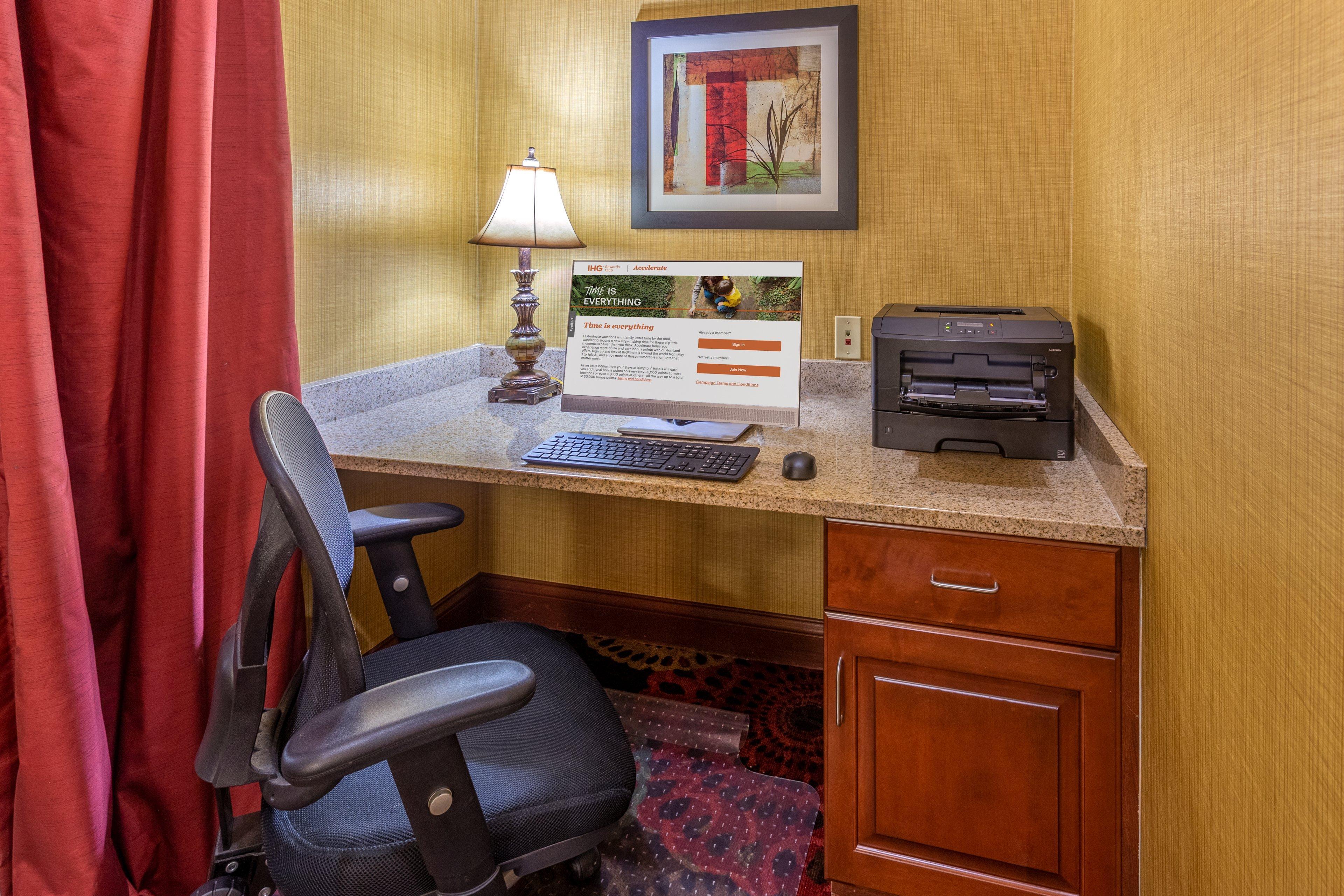 Holiday Inn Express Hotel & Suites Bowling Green By Ihg Екстериор снимка
