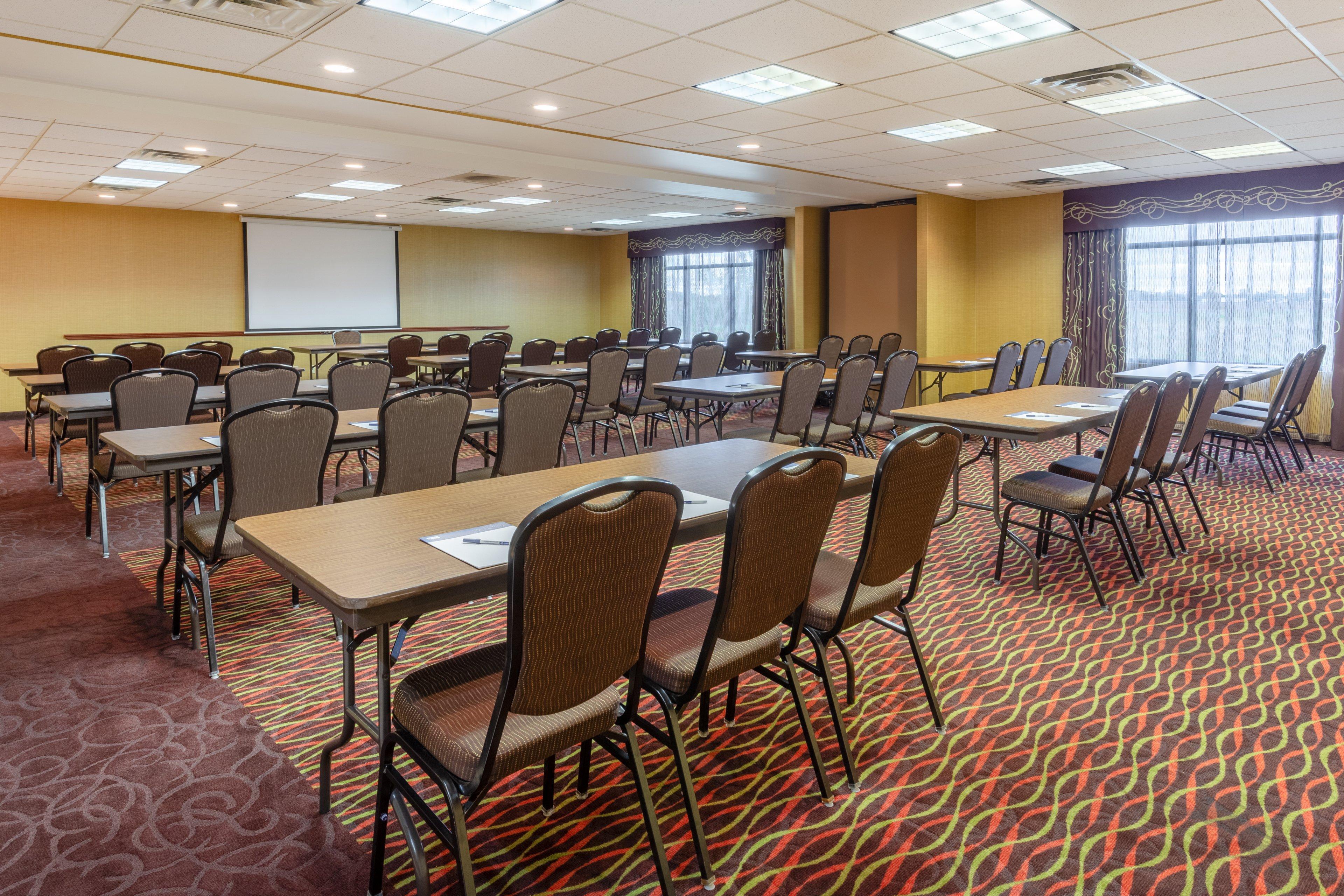 Holiday Inn Express Hotel & Suites Bowling Green By Ihg Екстериор снимка
