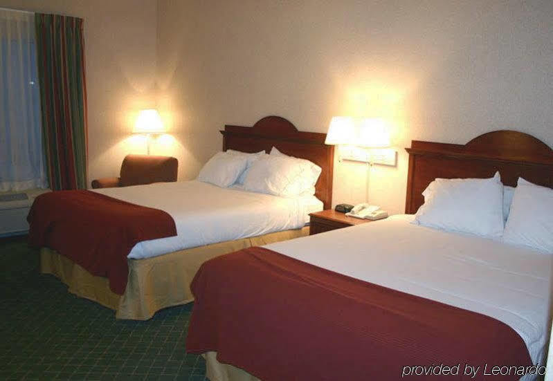 Holiday Inn Express Hotel & Suites Bowling Green By Ihg Екстериор снимка