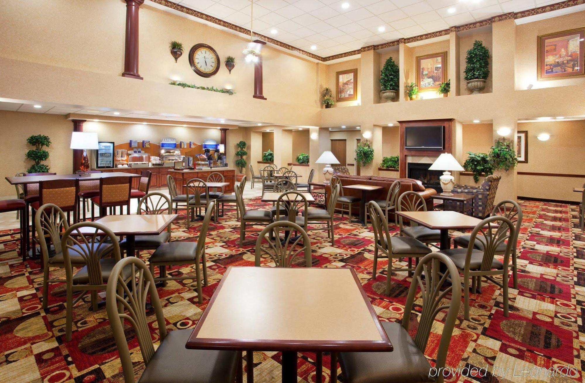 Holiday Inn Express Hotel & Suites Bowling Green By Ihg Ресторант снимка